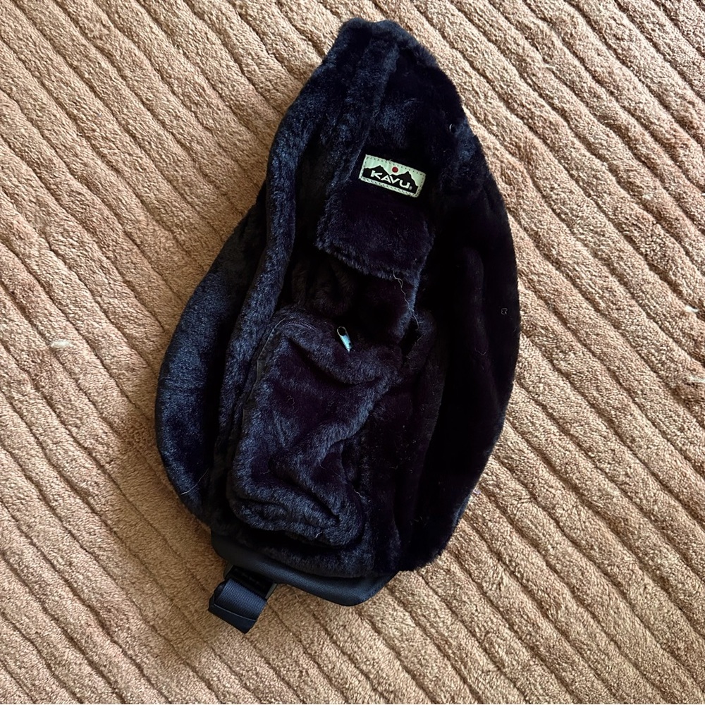 Kavu Rope Fuzz Black Backpack